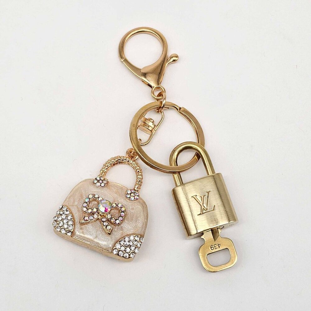 Authentic Louis Vuitton Gold Padlock 🔒 Key Set w/ Unbranded Bag Charm